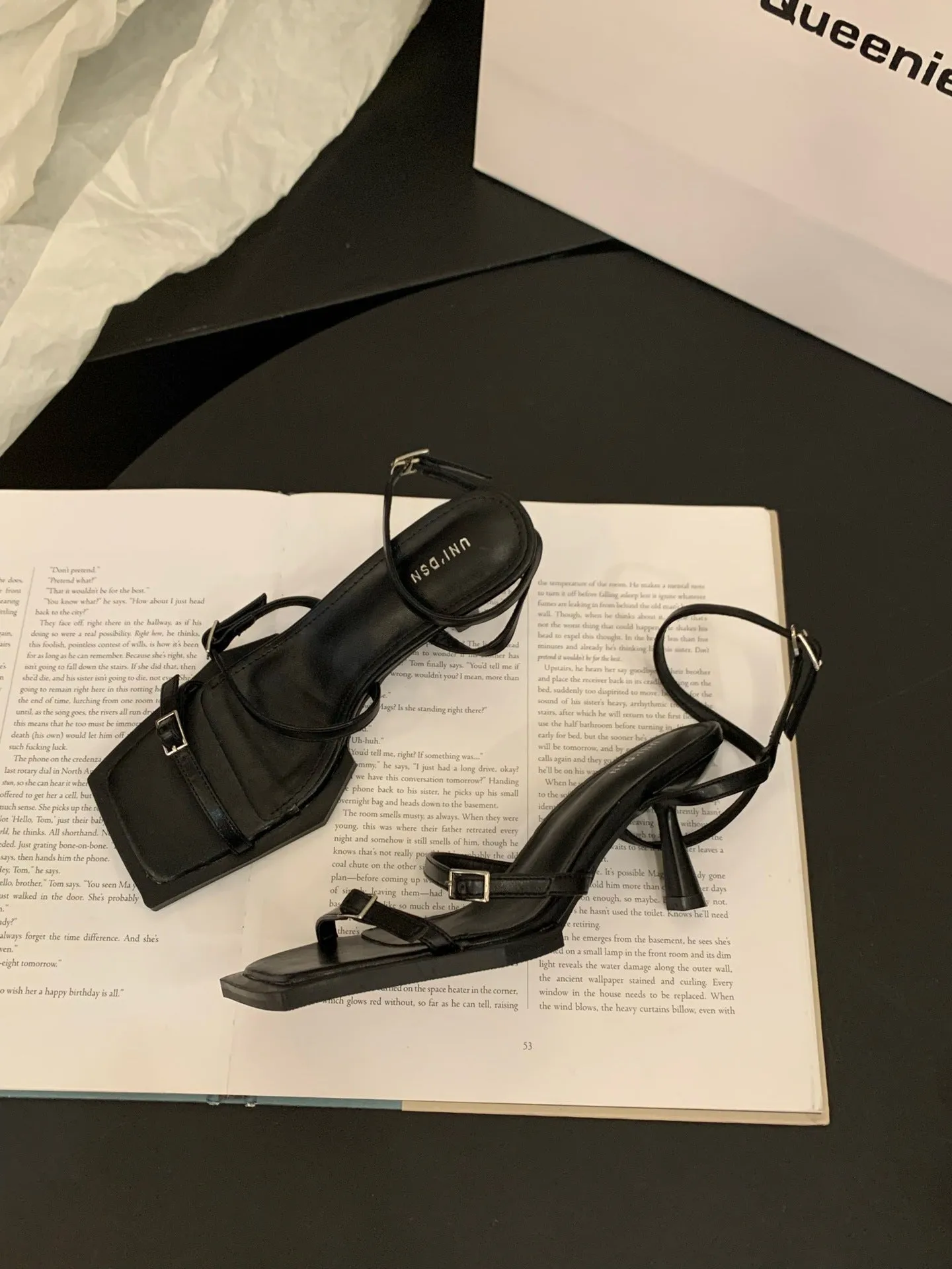 French New Summer Black Noble Thin Heeled Roman Sandals