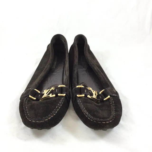 Louis Vuitton Moccasins. Size 38.5