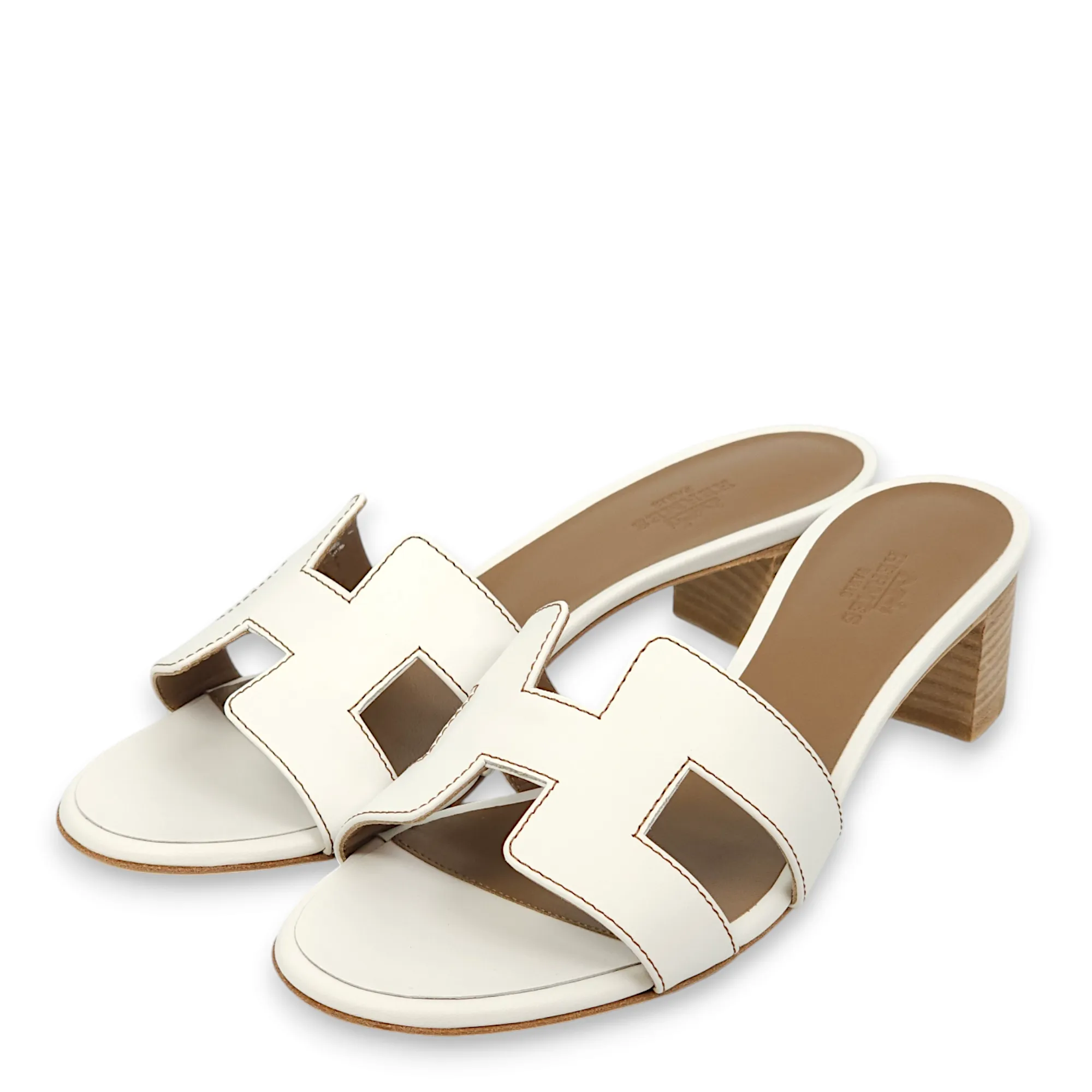 Oasis 37.5 Blanc Sandals in Calfskin