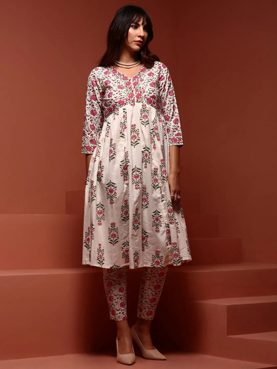 Off-white Floral Printed Kurta Set