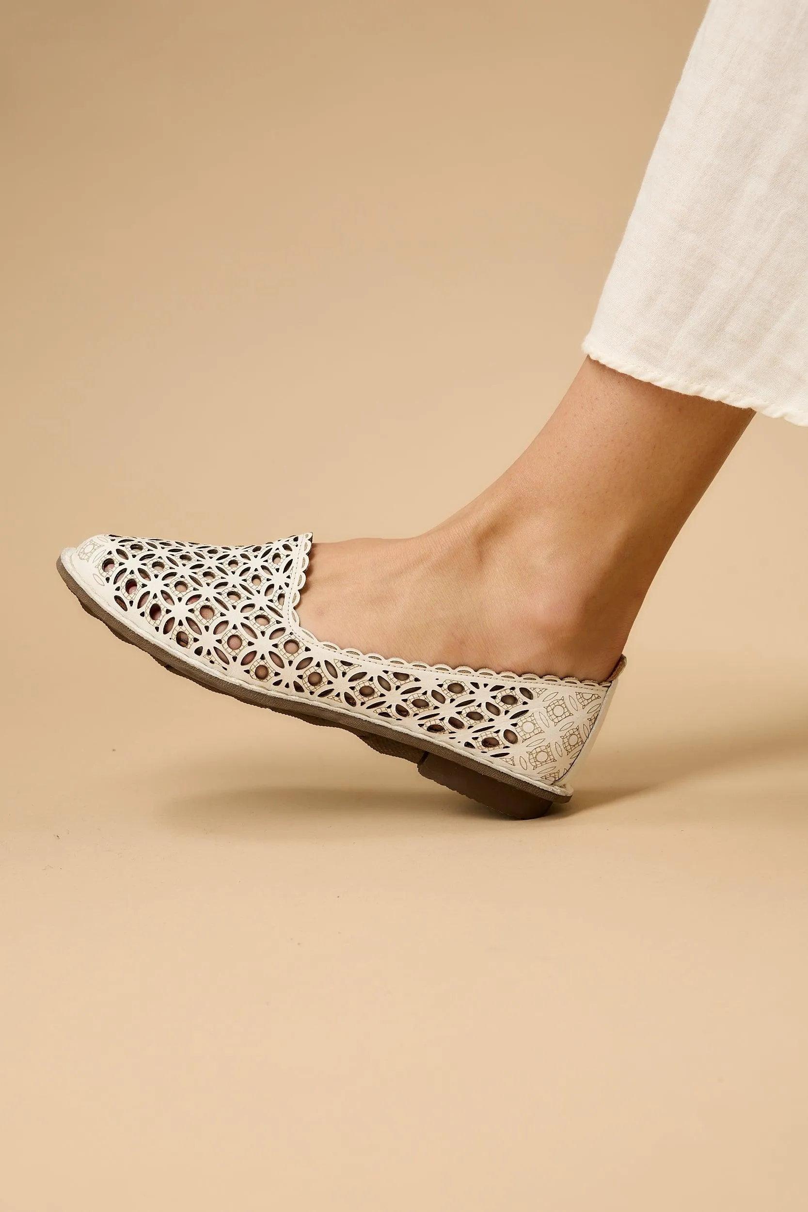 Serenade White