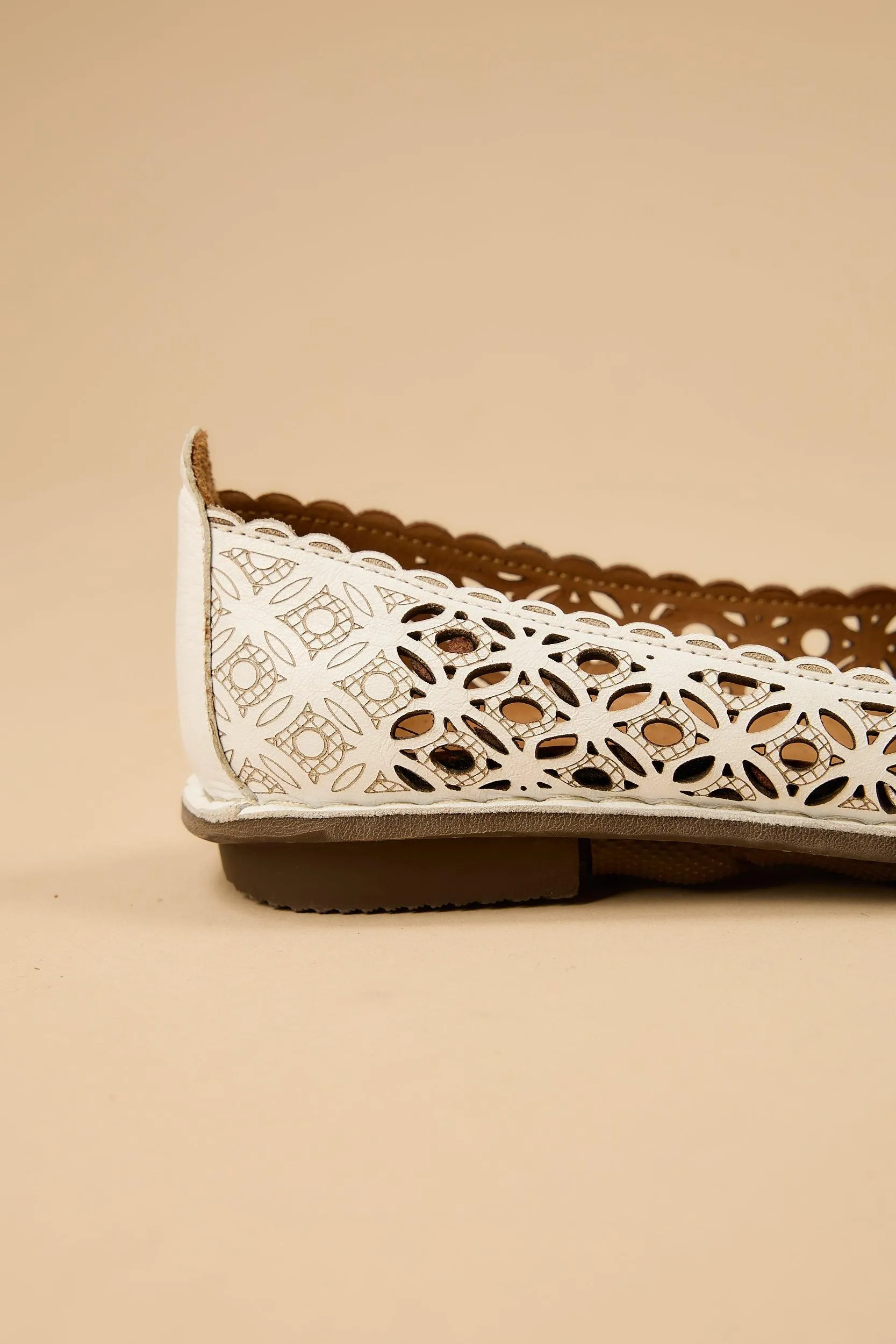 Serenade White
