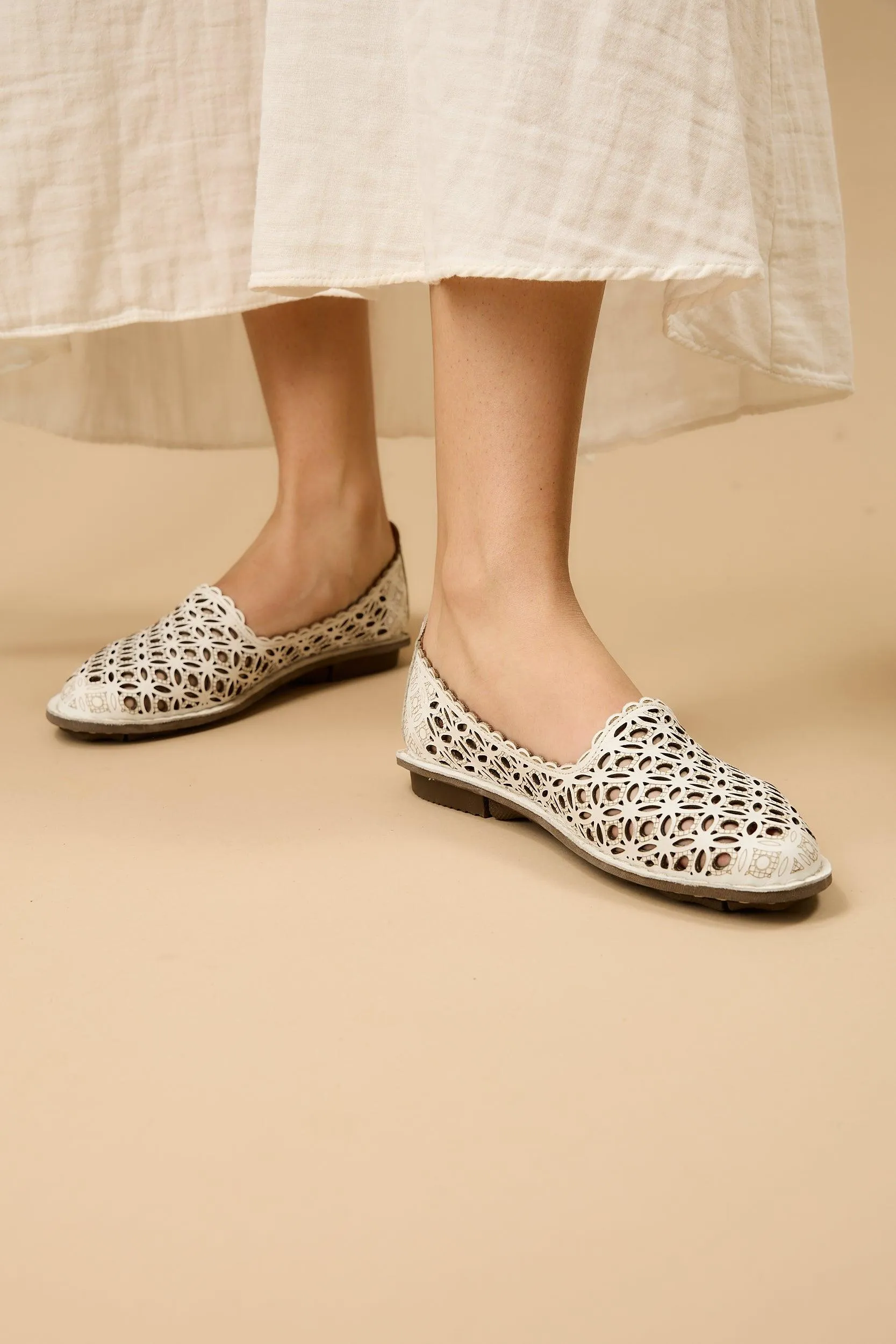Serenade White