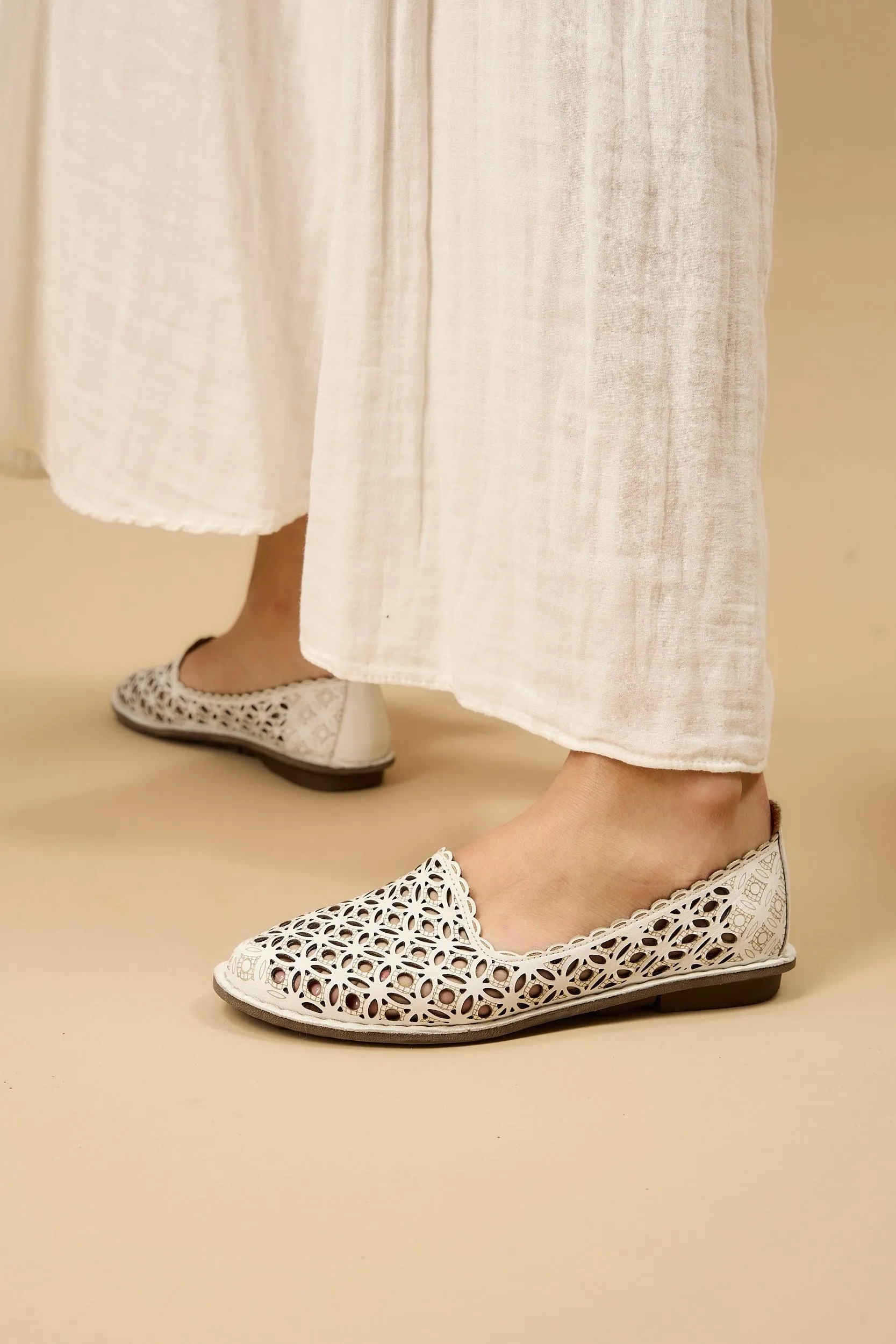 Serenade White