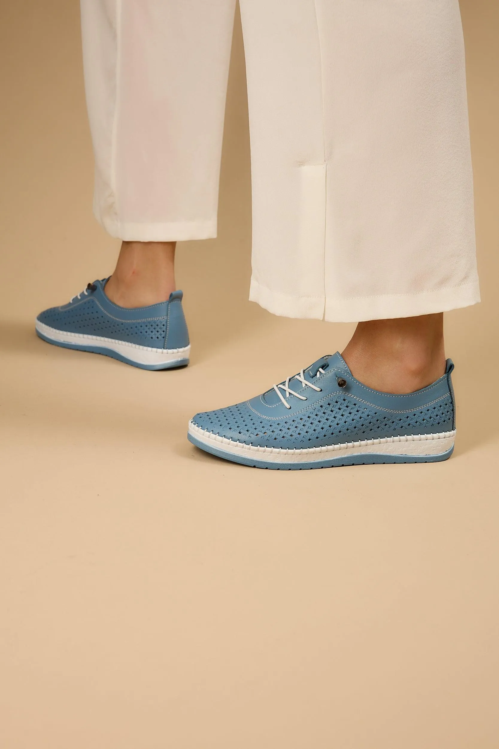 Shoella Blue