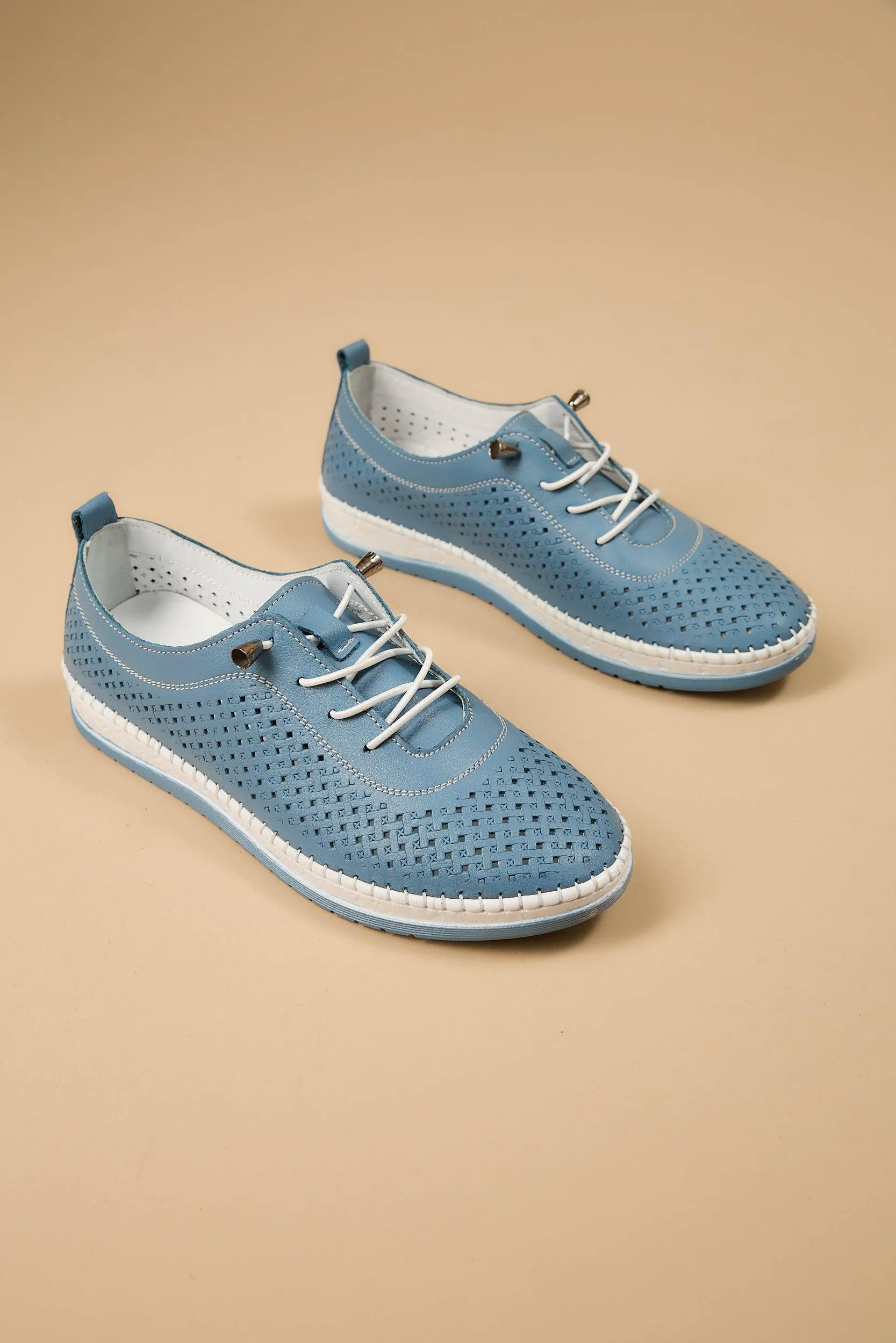 Shoella Blue