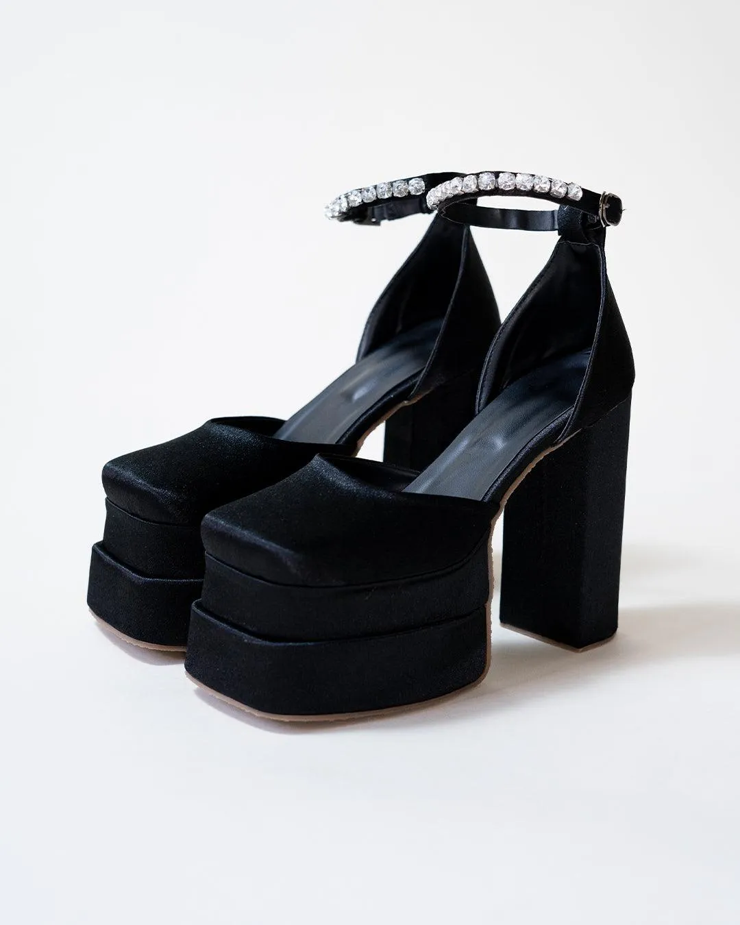 Showstopper Vibe Classy Black Rhinestone Platform Heels Footwear