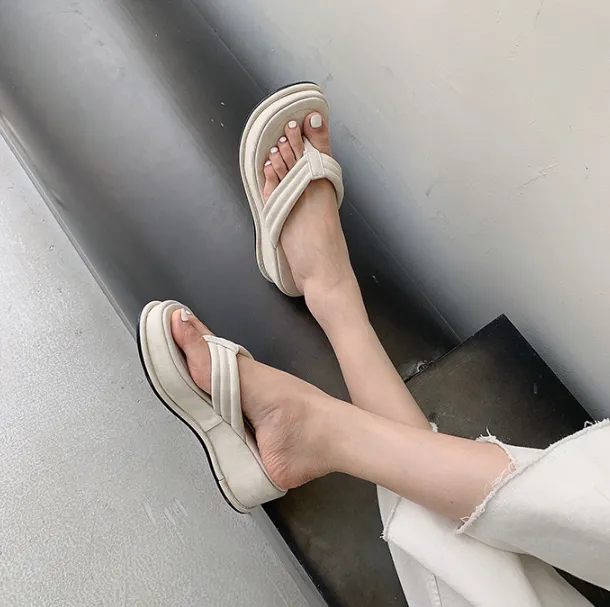 Women Slippers New Clip Toe Sandals